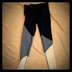 Activewear tricolor leggings